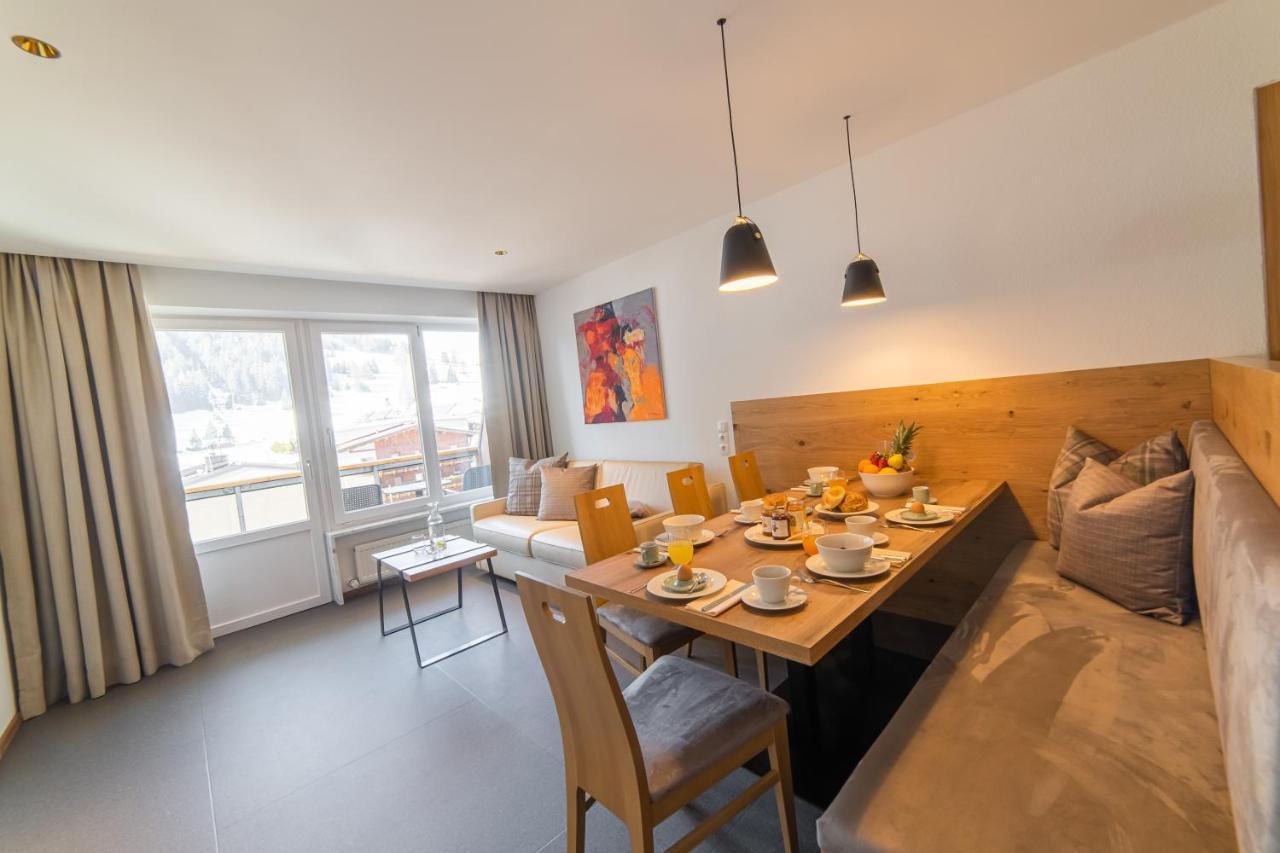 Aparthotel Hochland Gmbh Nauders Bagian luar foto