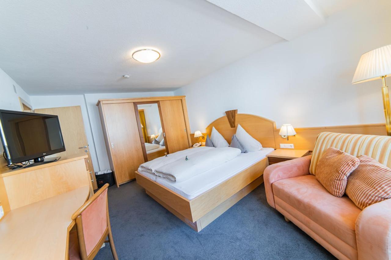 Aparthotel Hochland Gmbh Nauders Bagian luar foto