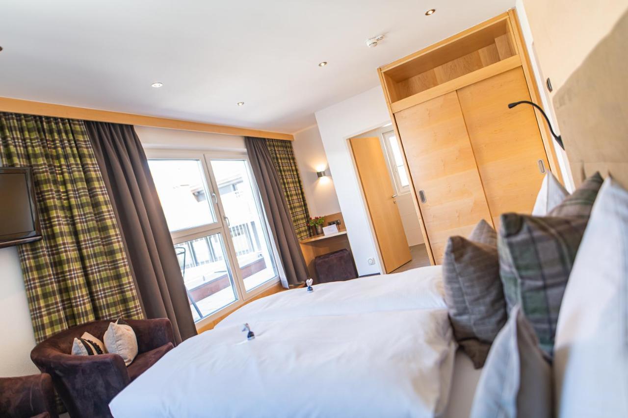 Aparthotel Hochland Gmbh Nauders Bagian luar foto
