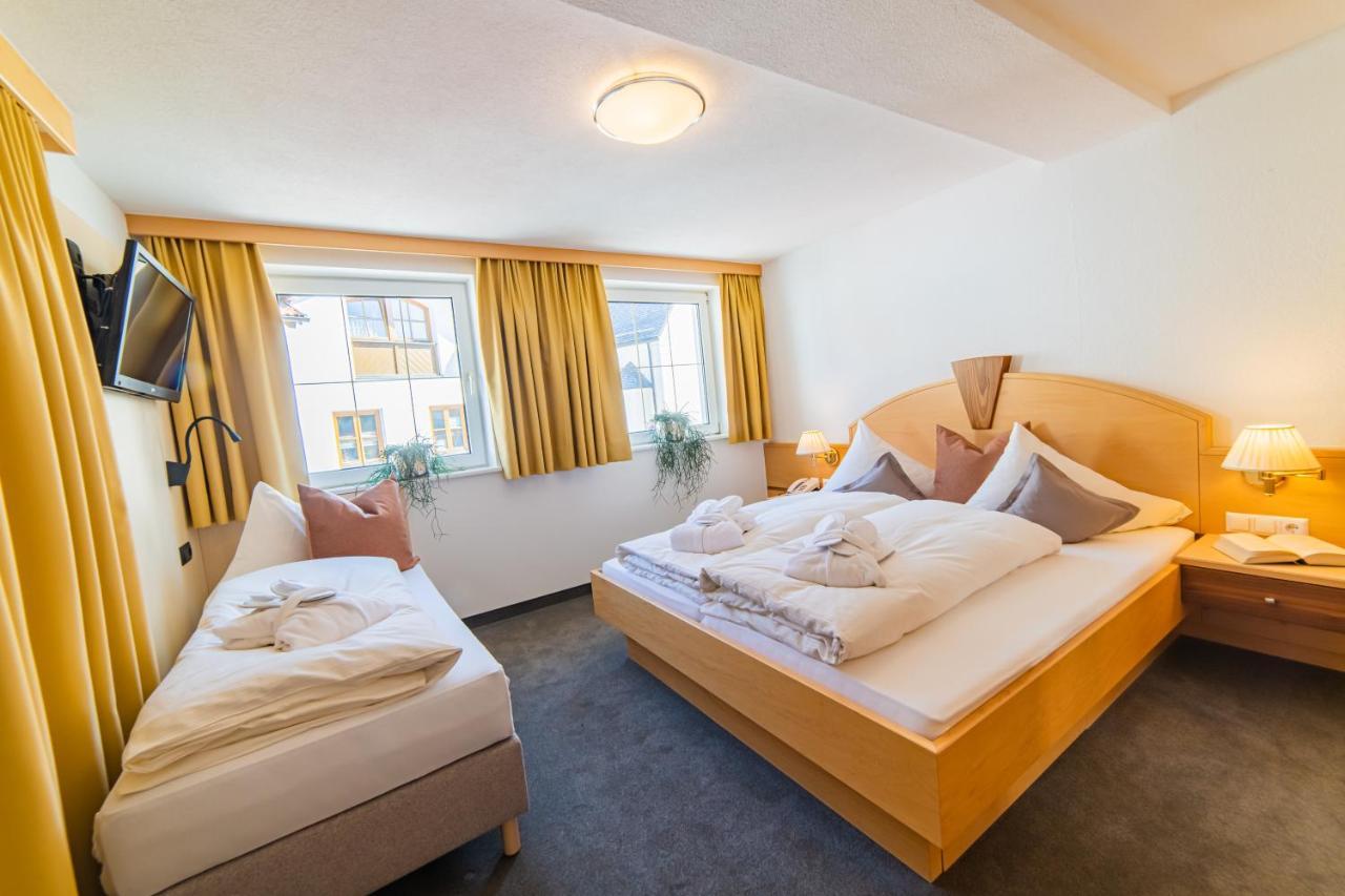 Aparthotel Hochland Gmbh Nauders Bagian luar foto