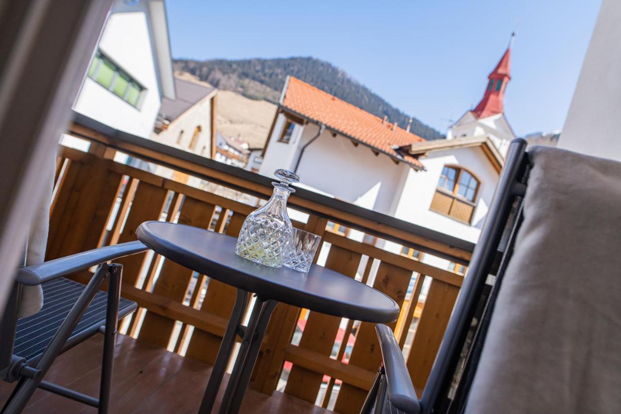 Aparthotel Hochland Gmbh Nauders Bagian luar foto